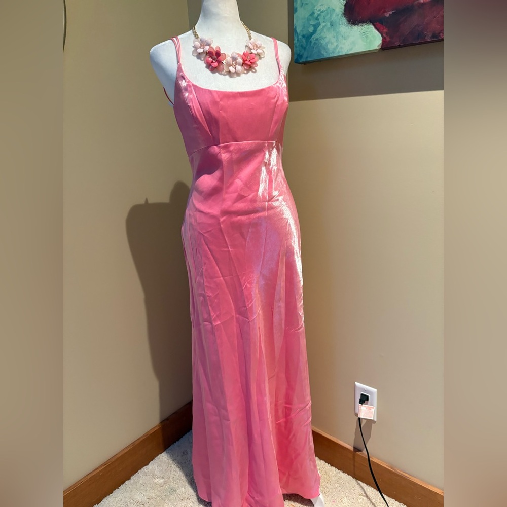 Faviana Gown Pink 💕 Barbicore Shimmer Rhinestone Back Detail Strappy 7/8